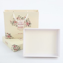 Gaoyang manufacturer wholesale double-pack towels, top and bottom cover boxes and tote bags, pure cotton face towels, creative advertising gifts.