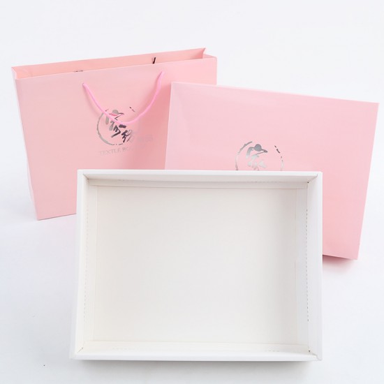 Wholesale pure cotton towels, top and bottom cover towel gift boxes and tote bags, custom-designed for simple gifts.