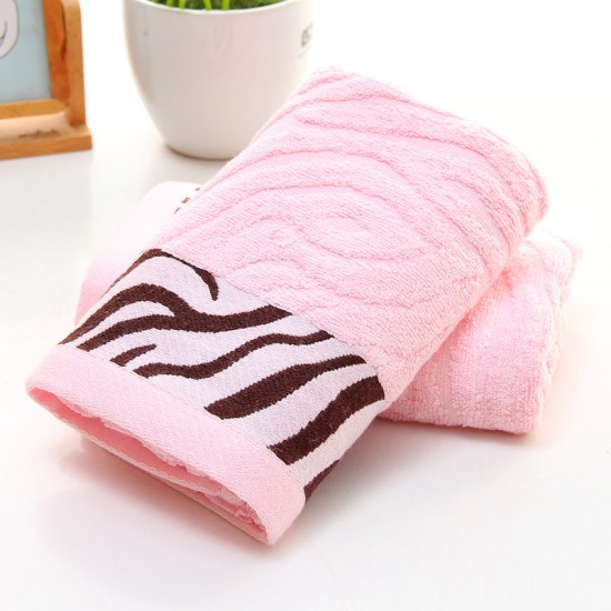 Manufacturer wholesale bamboo fiber towels, tiger-print thickened 110g face towels, wholesale gifts, bamboo charcoal fiber towels.